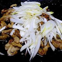 怎样制作好吃的酱酱葱白过油鸭