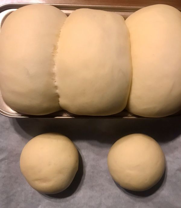 蒜香卡仕达酱面包