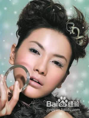 圆脸美女化妆技巧