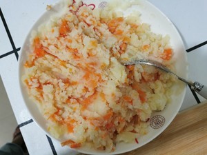 土豆胡萝卜鸡蛋饼