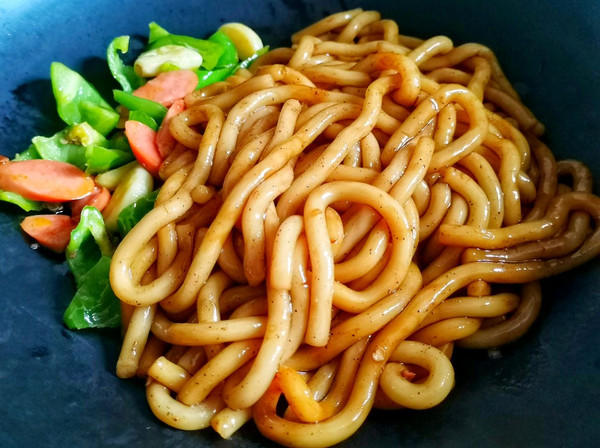 青椒火腿土豆粉