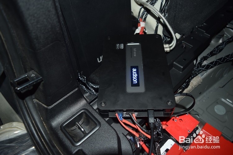 昆明发烧友:宝马X5音响改装名器 丹拿高端组合