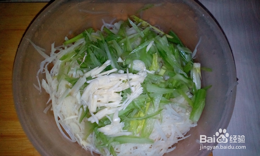 爽口开胃凉拌土豆丝的详细做法