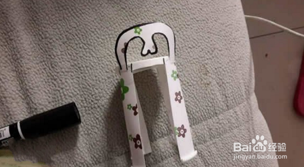一次性纸杯DIY椅子 让你的小玩偶坐起来!