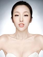 分享“扼杀”黑头的方法
