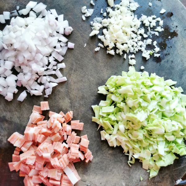 培根蔬菜吐司披萨