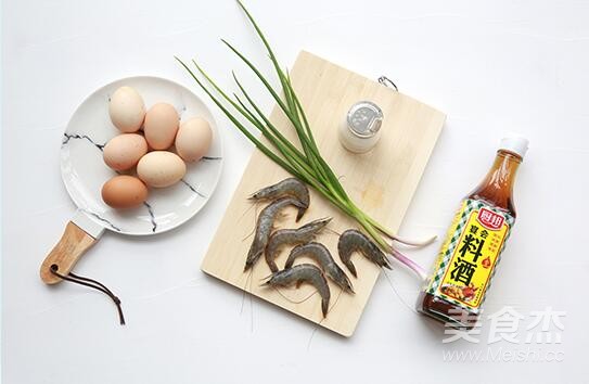 YOUNG青春--嫩滑虾仁水蒸蛋