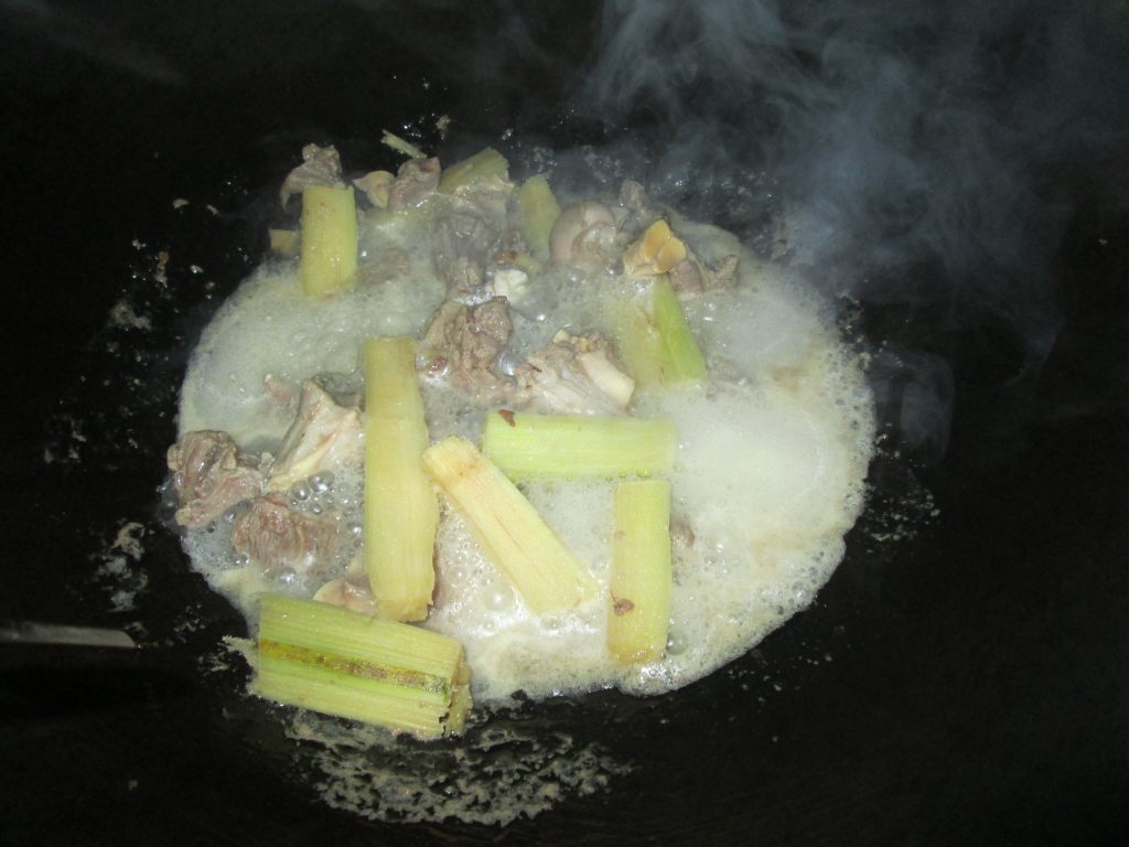 超级羊肉煲，真的好吃到爆表，赶紧学起来