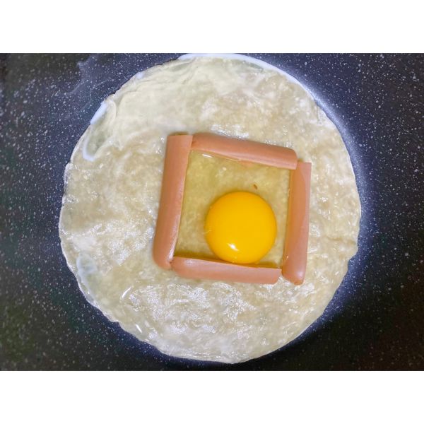 火腿鸡蛋手抓饼