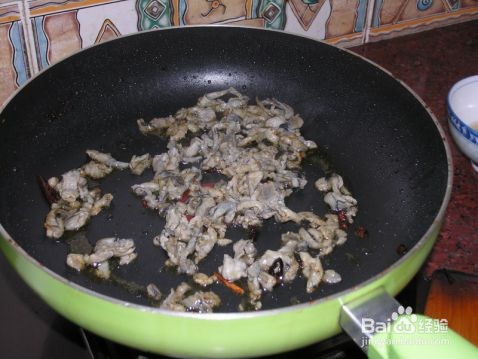 乌鸡肉炒包菜的做法