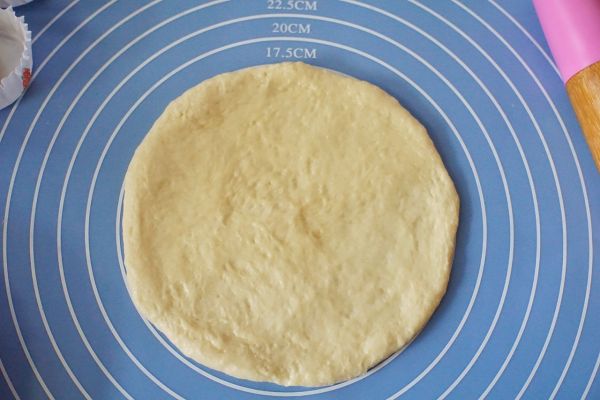 鱿鱼热狗肠披萨