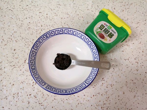 豆皮蔬菜卷蘸酱