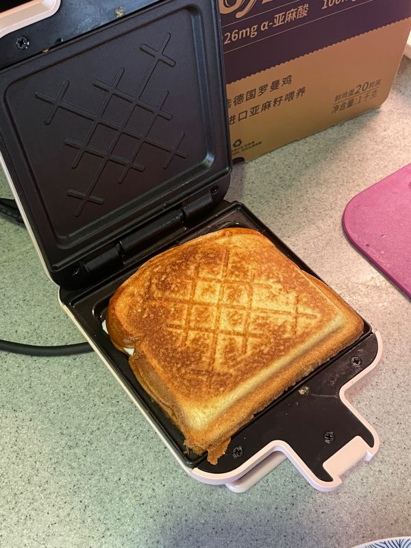 芝士火腿三明治