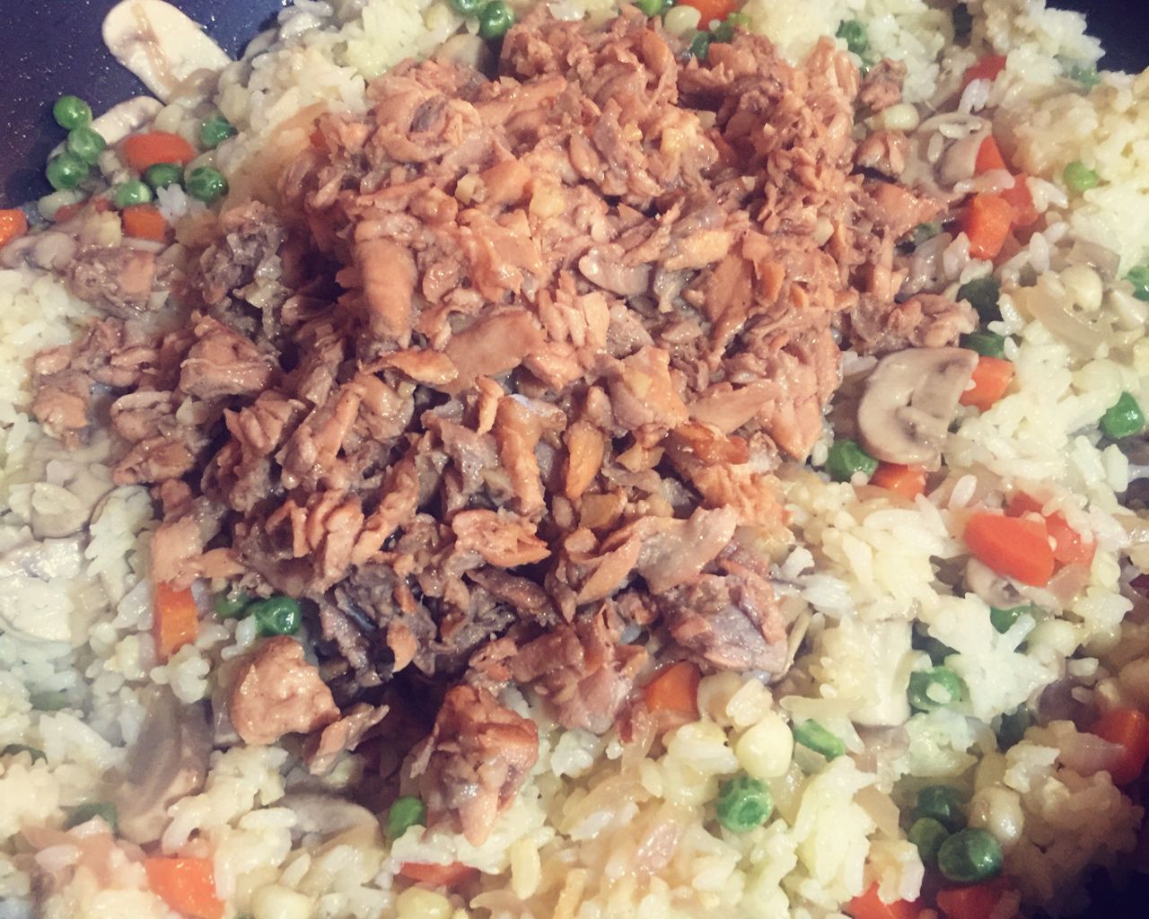 美味的三文鱼炒饭的做法，你学会了吗