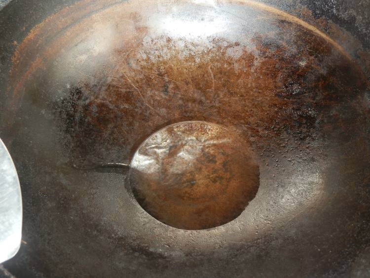 辣子鸡丁还不会做？小编来教教你