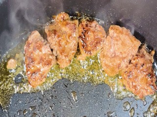 萌萌口蘑汉堡怎么做？