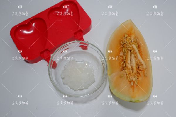 蜜瓜椰果粒冰棍