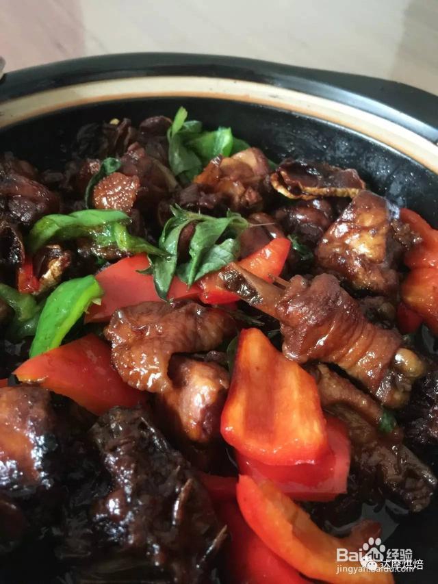 台湾名菜三杯鸡制作