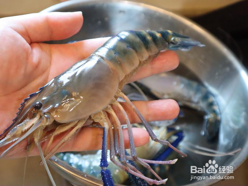 矜宸•美极罗氏虾的做法