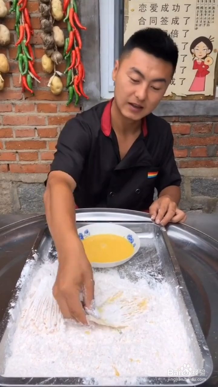 如何自制美味好吃的家常油炸金针菇