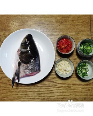坛宗剁椒鱼头做法