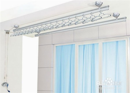 阳台晾衣架坏了怎么修