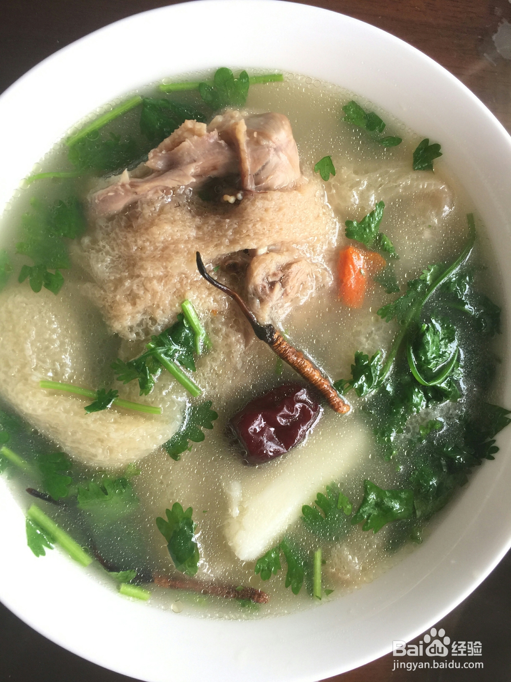 美食教学之虫草竹荪鸽子汤!