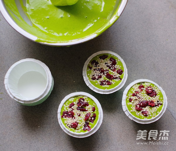 菠菜蒸蛋糕的做法