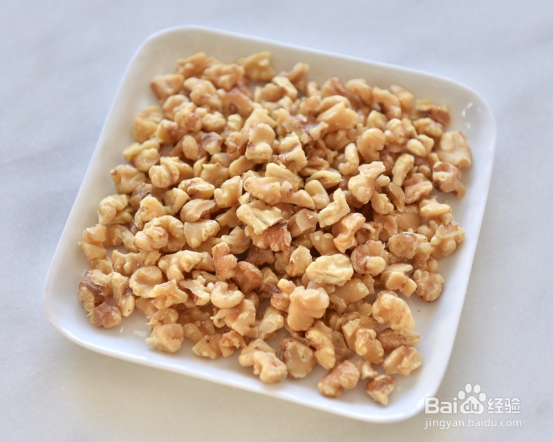 做蛋白核桃脆饼的方法