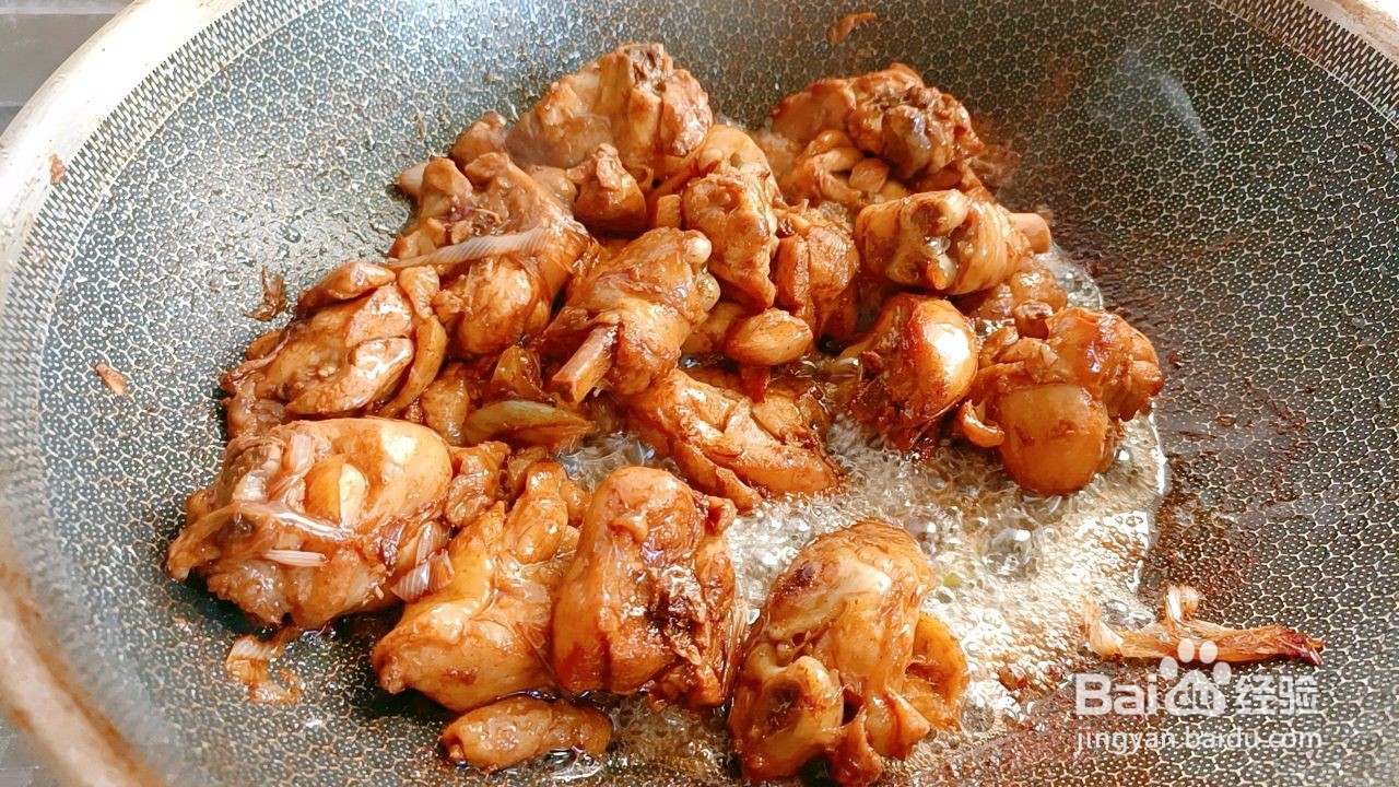 鸡腿炖土豆的做法