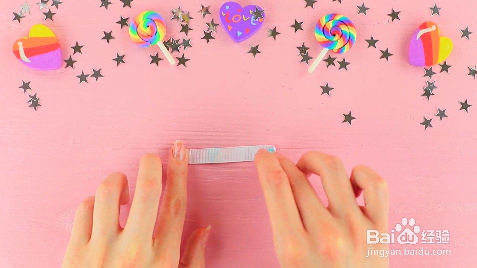 怎样制作漂亮的彩虹散粉盒？