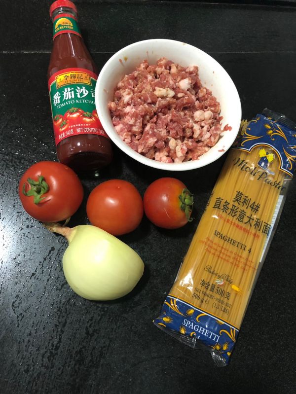 番茄肉酱意大利面