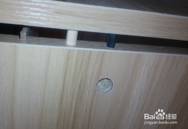 柜子螺丝孔孔眼烂了怎么修复