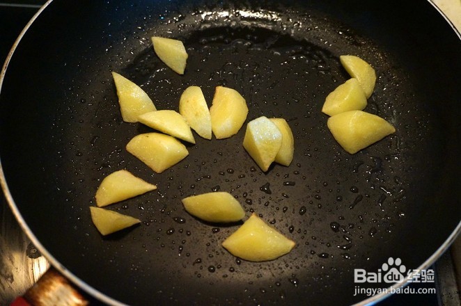 香肠煎薯角的做法