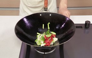 美味的青红椒炒腰花