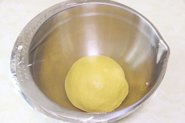 南瓜肉松芝麻包