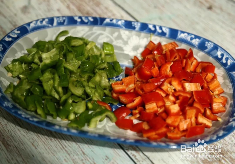 酥香肉嫩小煎鸡