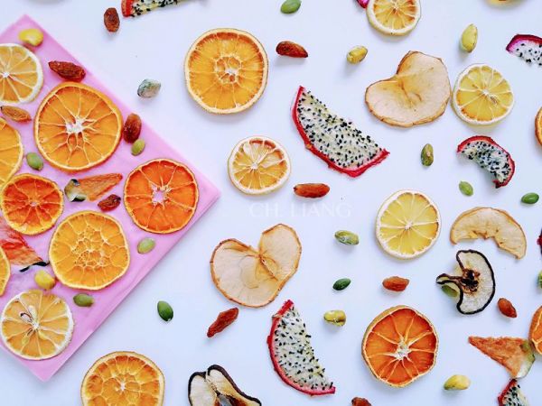 四种口味网红果干巧克力