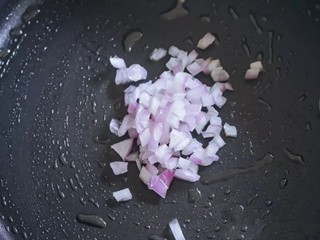 鳕鱼土豆浓汤怎么做？