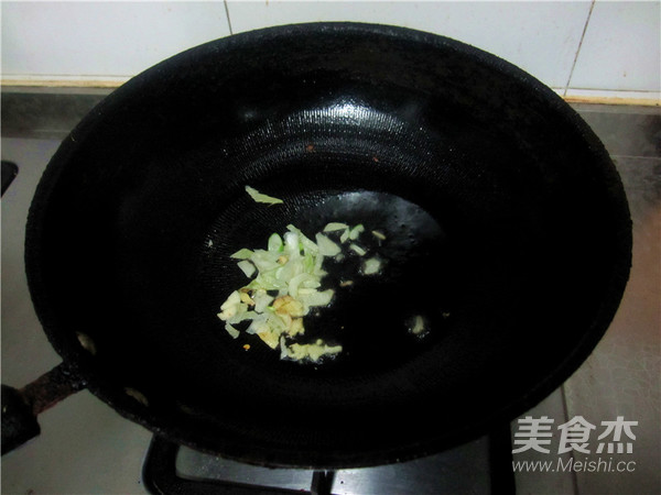 一道简单而独特的黑白菜