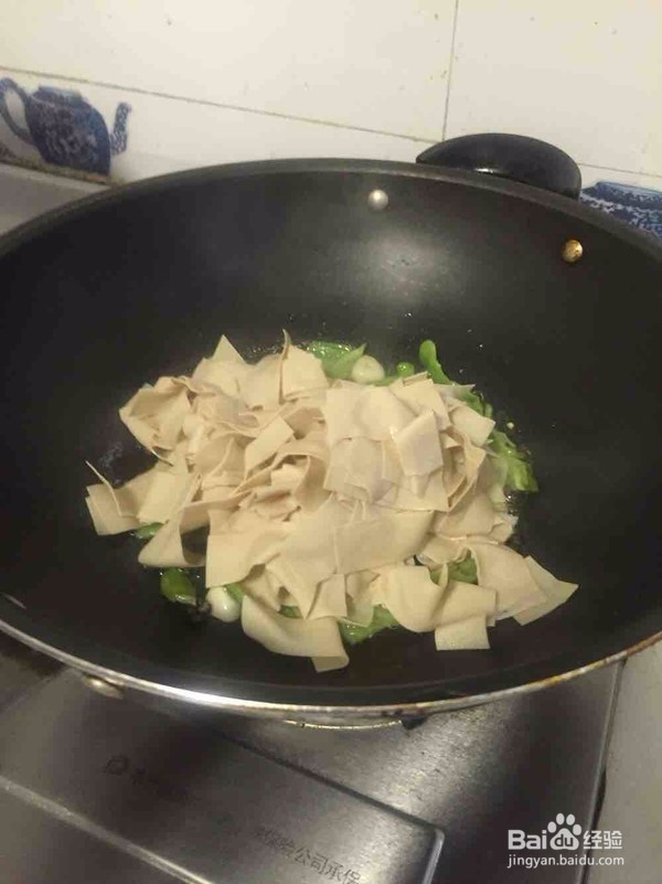 花椒炒千张的做法