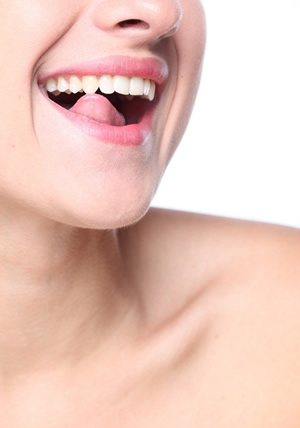 11种瘦脸法全方位打造V脸美女