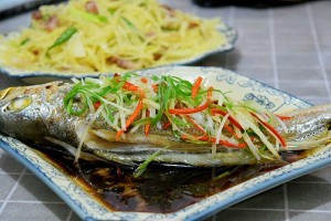 清蒸鱼的做法