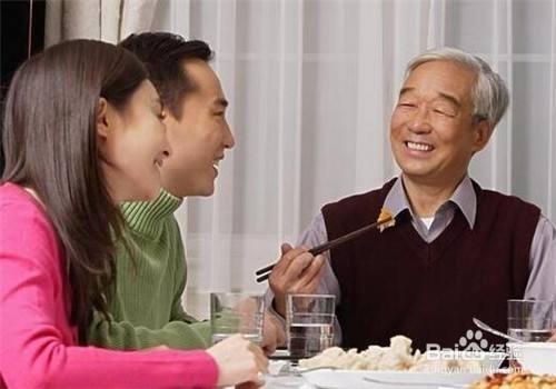 第一次见岳父岳母，可以聊些什么？