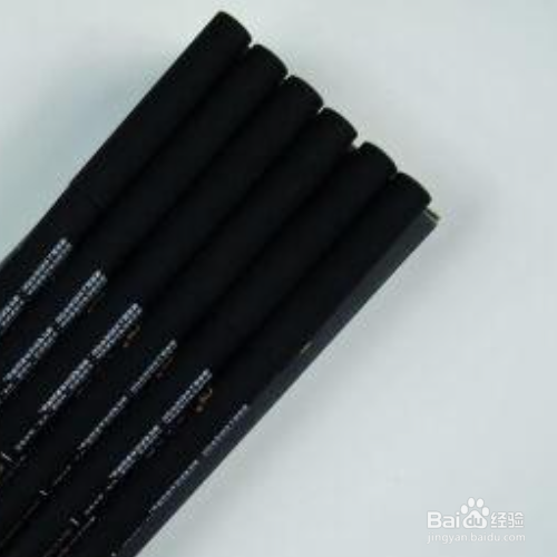 衣服上黑色碳素笔怎么洗掉