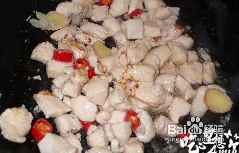 西芹腰果炒鸡块