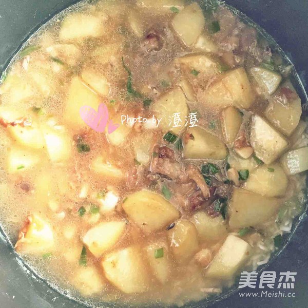 土豆焖饭的做法