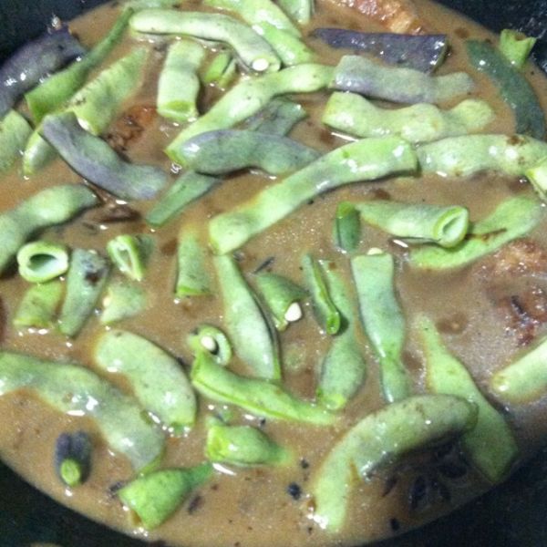 排骨五花肉排骨闷面