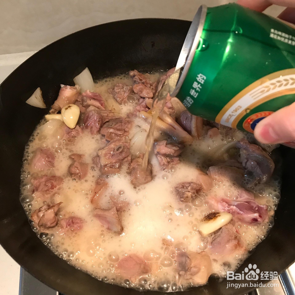 如何在家做一份美味的啤酒鸭