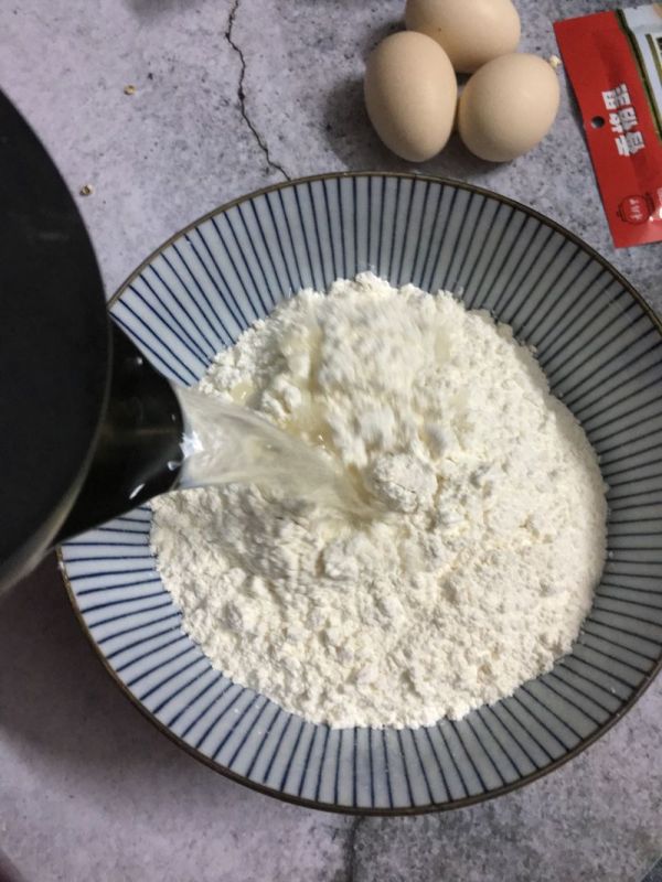 北极虾韭菜盒子
